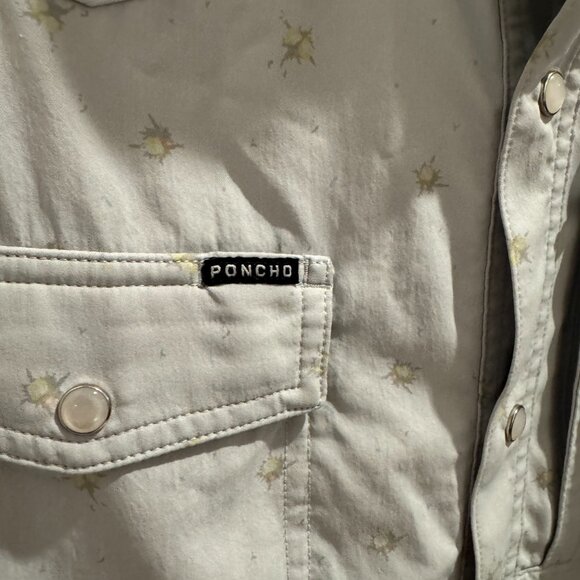 Poncho "The Bonito" short sleeve button up - Picture 2 of 5